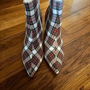 Stylish Plaid Ankle Boots for Women